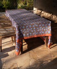 Alyssa - Plaid in draagtas