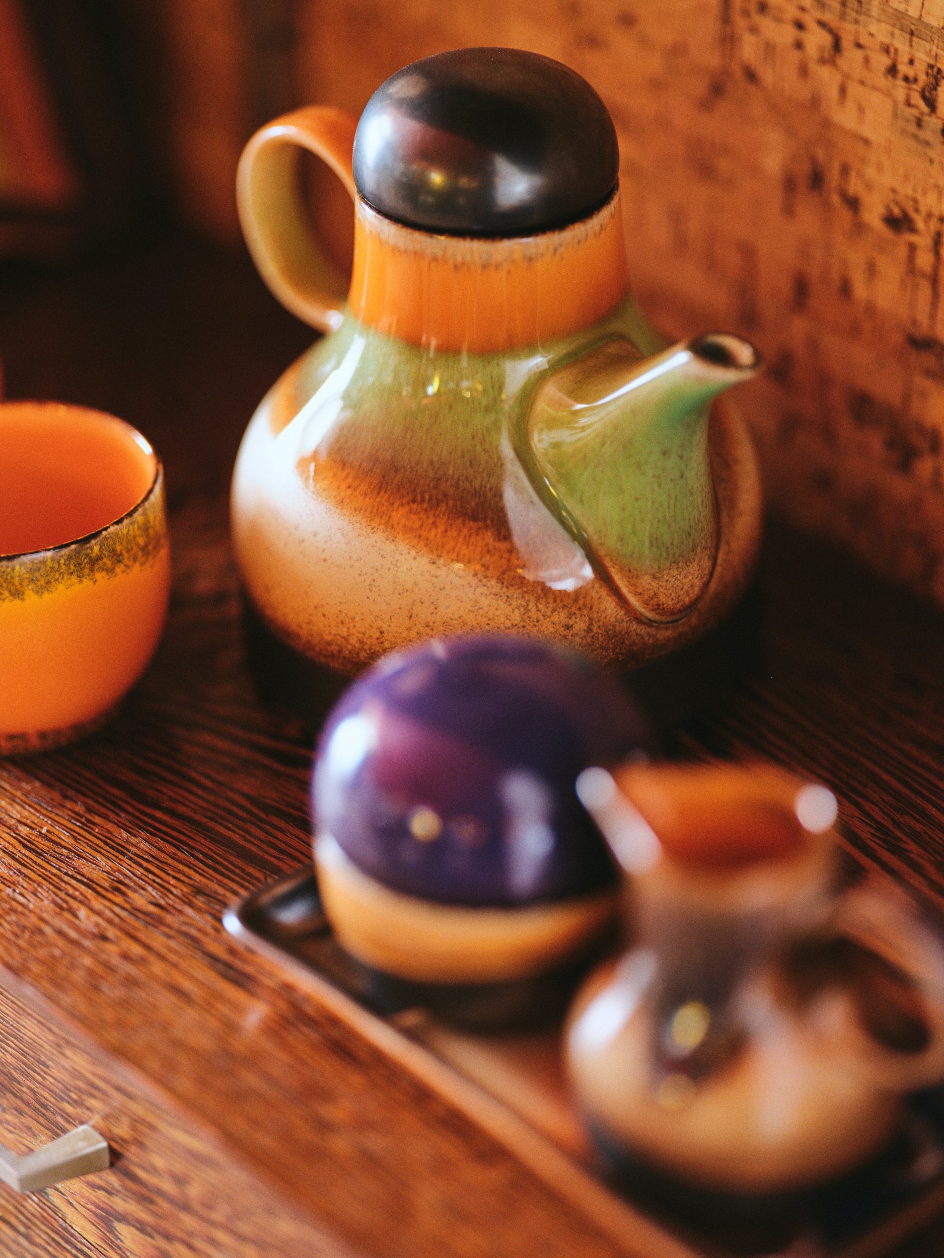 70s ceramics: coffee pot morning