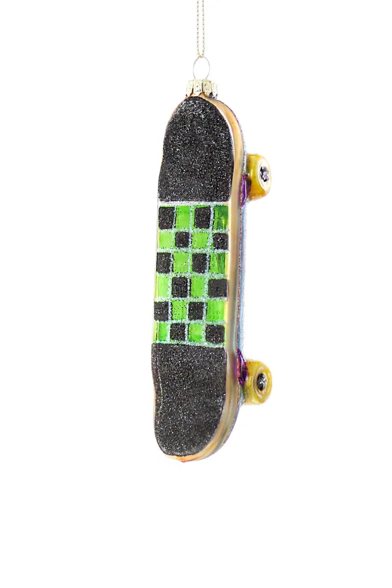 SKATEBOARD-GREEN