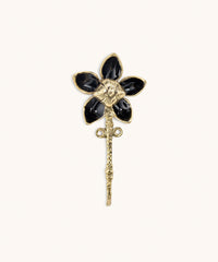 Liv Flower Hook