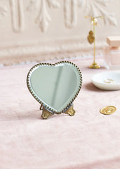 Mirror stand heart