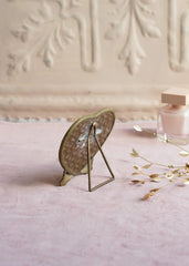 Mirror stand heart