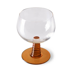 swirl wine glass low, ochre