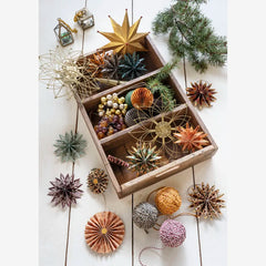 HANGING PAPER SNOWFLAKES