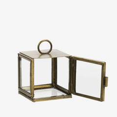 QUADRATIC GLASS BOX